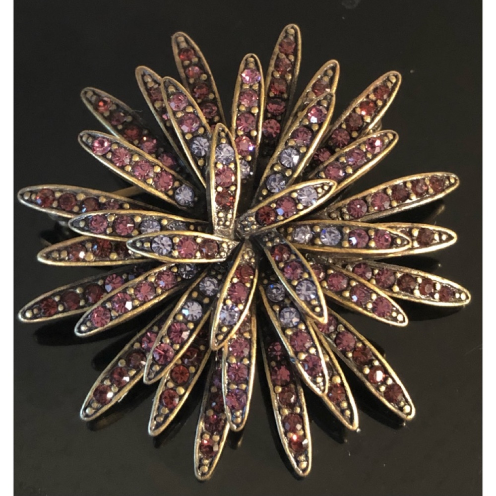 Absolutely Beautiful Crystal & Brass Tone Metal Fern Brooch